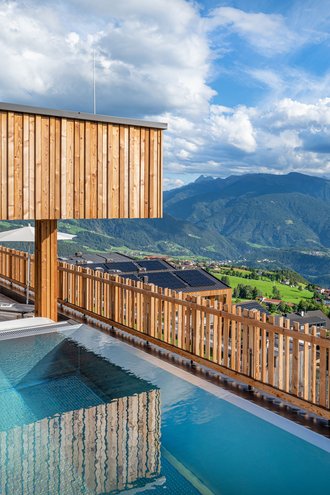 Tratterhof Bildergalerie – Mountain Sky Hotel Tratterhof Bildergalerie – Mountain Sky Hotel