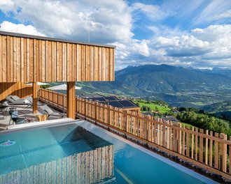 Tratterhof Bildergalerie – Mountain Sky Hotel Tratterhof Bildergalerie – Mountain Sky Hotel