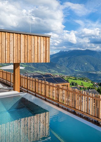 Tratterhof Bildergalerie – Mountain Sky Hotel Tratterhof Bildergalerie – Mountain Sky Hotel