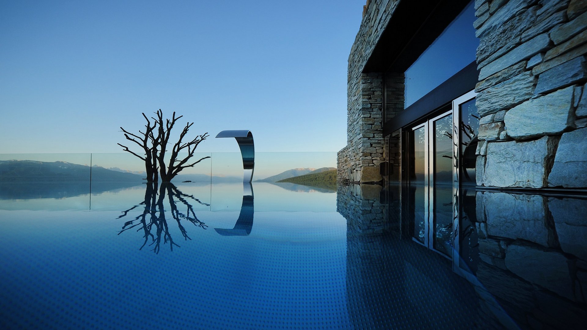 Hotel a Maranza con piscina e vista panoramica Hotel a Maranza con piscina e vista panoramica