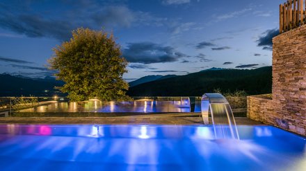 Piscine, relax e lusso allo Skywellness Tratterhof Piscine, relax e lusso allo Skywellness Tratterhof