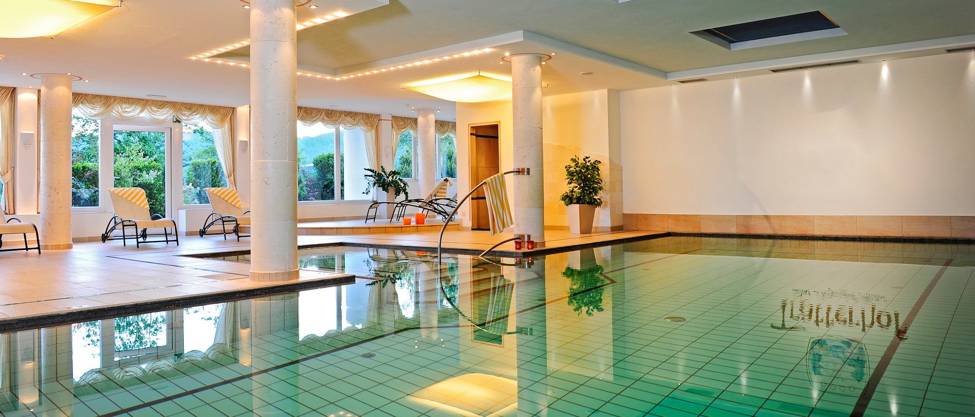 Hotel in Meransen mit Pool Hotel in Meransen mit Pool