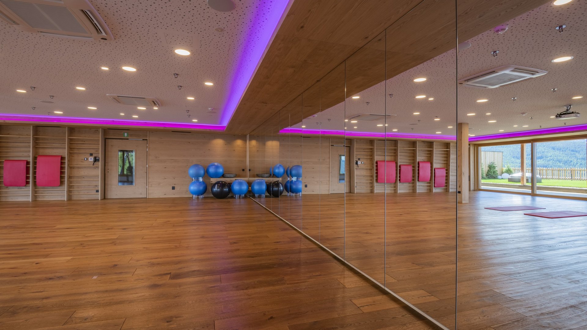 Yoga hotel in South Tyrol: Tratterhof Yoga hotel in South Tyrol: Tratterhof