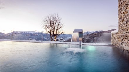 Piscine, relax e lusso allo Skywellness Tratterhof Piscine, relax e lusso allo Skywellness Tratterhof