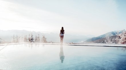 Piscine, relax e lusso allo Skywellness Tratterhof Piscine, relax e lusso allo Skywellness Tratterhof