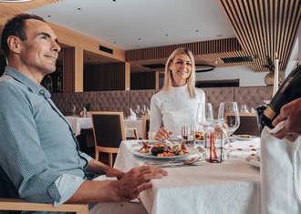 Tratterhof Bildergalerie – Mountain Sky Hotel Tratterhof Bildergalerie – Mountain Sky Hotel