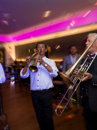 Frisch verheiratet Frisch verheiratet