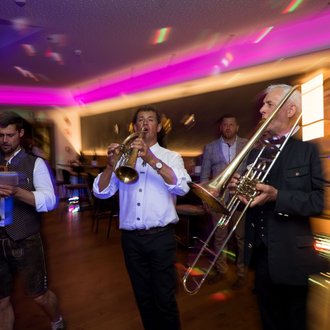 Frisch verheiratet Frisch verheiratet