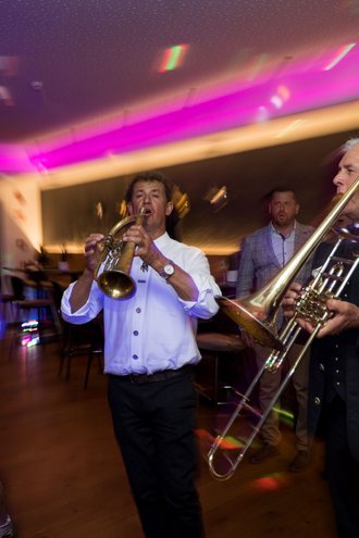 Frisch verheiratet Frisch verheiratet