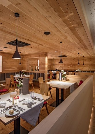 Tratterhof Bildergalerie – Mountain Sky Hotel Tratterhof Bildergalerie – Mountain Sky Hotel