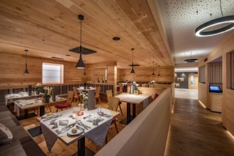 Tratterhof Bildergalerie – Mountain Sky Hotel Tratterhof Bildergalerie – Mountain Sky Hotel