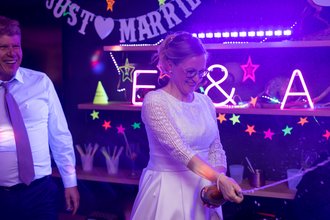 Frisch verheiratet Frisch verheiratet