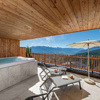 Tratterhof Bildergalerie – Mountain Sky Hotel Tratterhof Bildergalerie – Mountain Sky Hotel