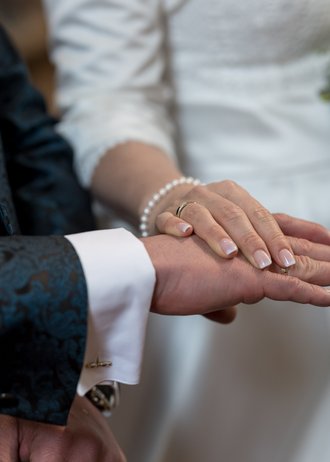 Frisch verheiratet Frisch verheiratet