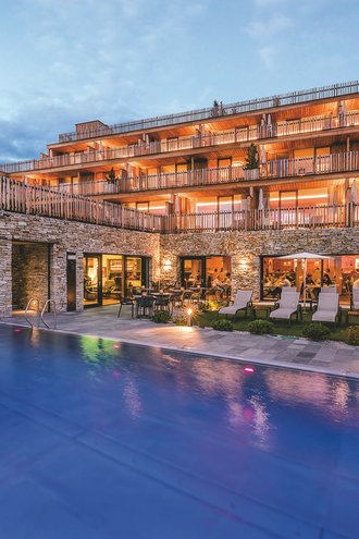 Tratterhof Bildergalerie – Mountain Sky Hotel Tratterhof Bildergalerie – Mountain Sky Hotel