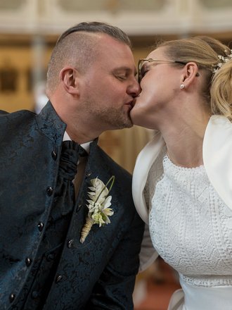 Frisch verheiratet Frisch verheiratet