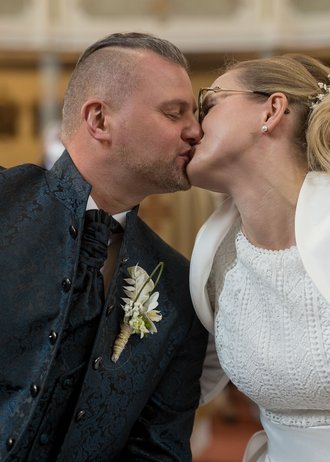 Frisch verheiratet Frisch verheiratet