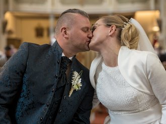 Frisch verheiratet Frisch verheiratet