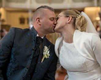 Frisch verheiratet Frisch verheiratet