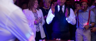 Frisch verheiratet Frisch verheiratet