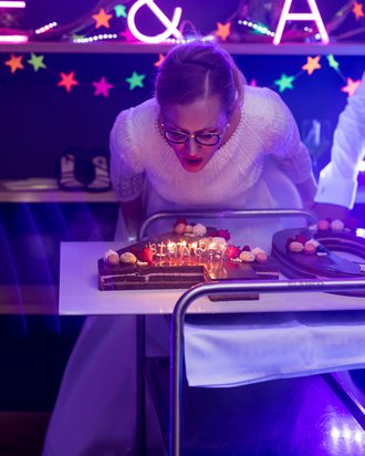 Frisch verheiratet Frisch verheiratet