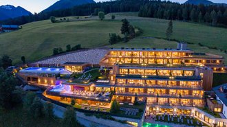 Tratterhof Bildergalerie – Mountain Sky Hotel Tratterhof Bildergalerie – Mountain Sky Hotel