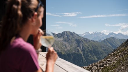 Die Vorteilskarte im Tratterhof Mountain Sky Hotel Die Vorteilskarte im Tratterhof Mountain Sky Hotel
