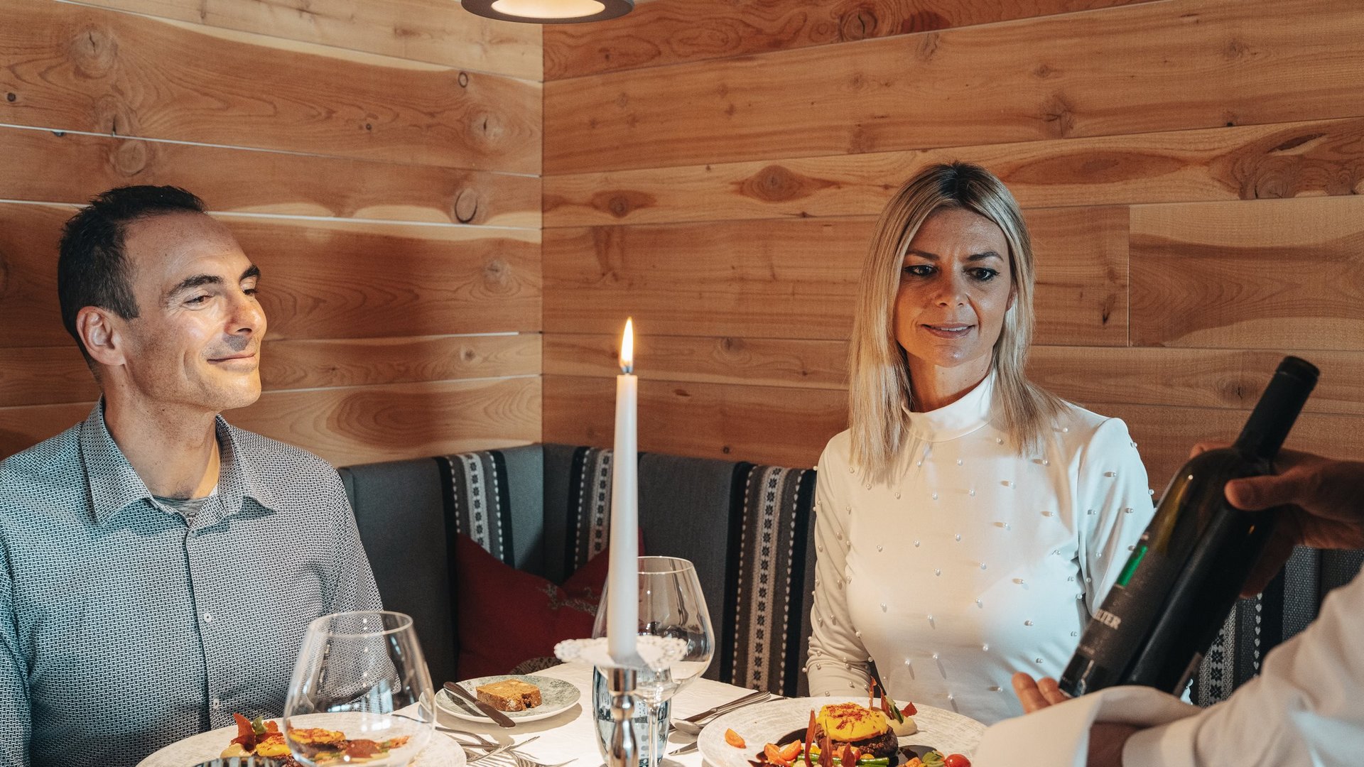 Jobs at Tratterhof Mountain Sky Hotel Jobs at Tratterhof Mountain Sky Hotel