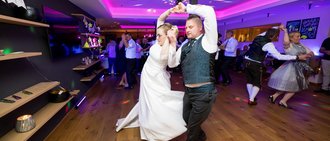 Frisch verheiratet Frisch verheiratet